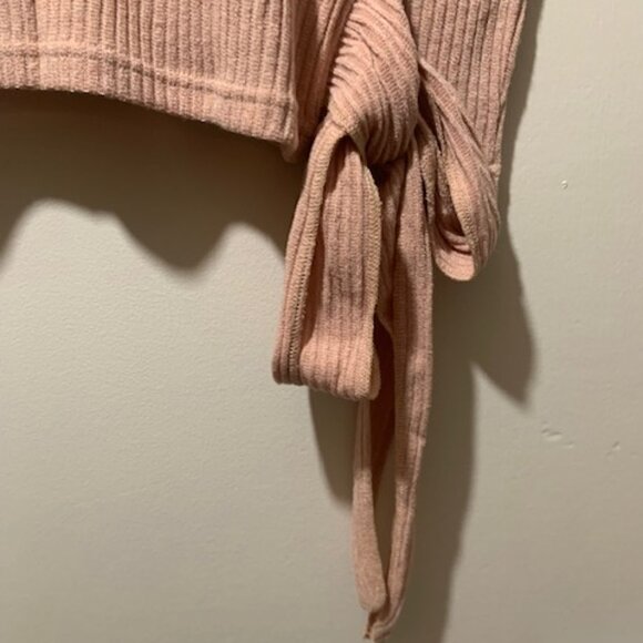 NWOT Style Rack Women's Wrap V-Neck Tie Front Deep Plunge Ribbed Shirt - Size M - Picture 3 of 8